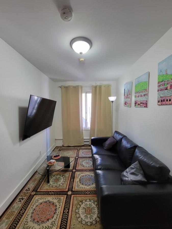 Small Condo In Montreal -Fast Wifi ภายนอก รูปภาพ