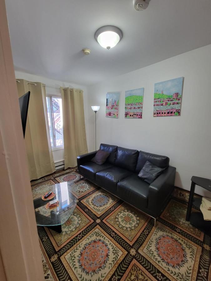 Small Condo In Montreal -Fast Wifi ภายนอก รูปภาพ